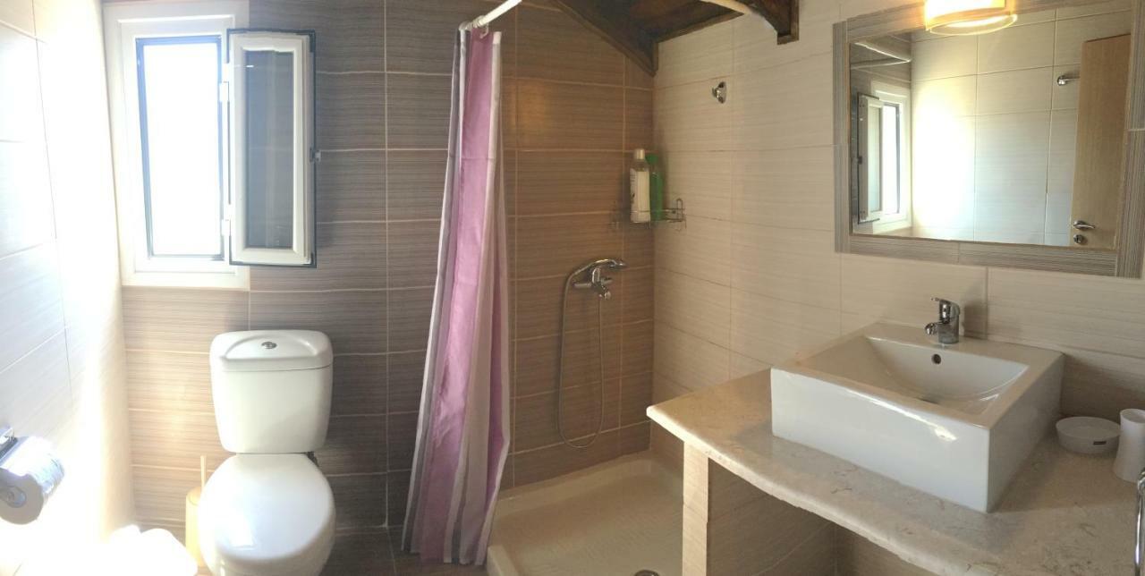 Daphne'S Boutique Apartments Livádhion Zewnętrze zdjęcie